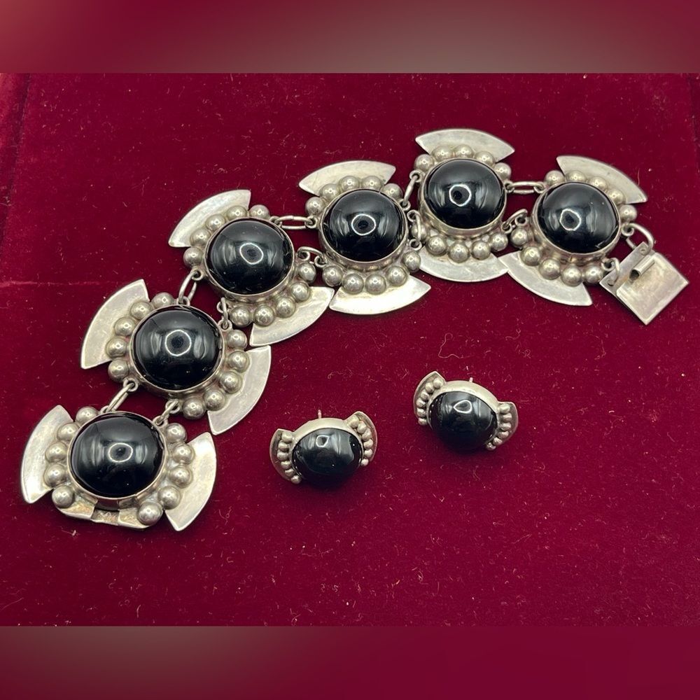 Mexican 925 and Onyx bracelet and earring set. w/ Aztec Floral Motif